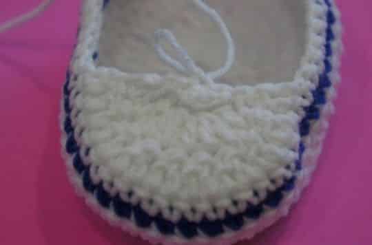 tenis de croche para bebe com grafico