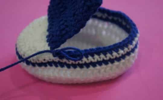 tenis de croche para bebe com grafico