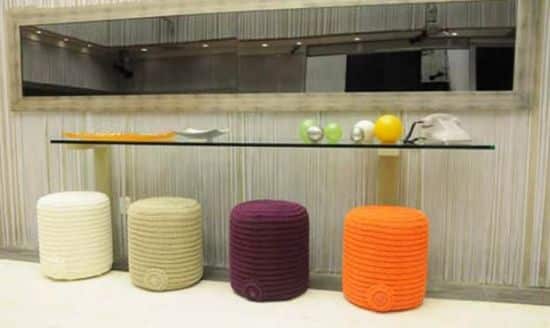 Este puff de crochê alegra e decora perfeitamente qualquer espaço (Foto: Divulgação)
