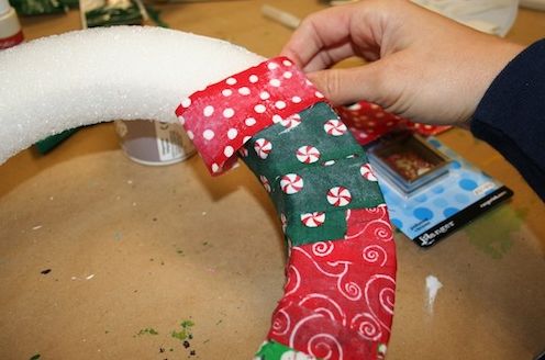 Como Fazer Guirlanda de Natal com Tecido 21 - Como Fazer Artesanatos