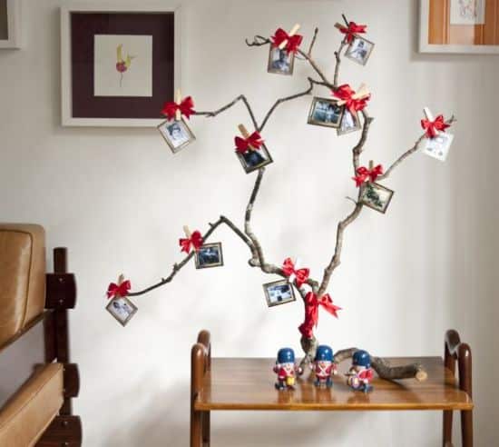 Há muitas opções para fazer uma árvore de Natal artesanal, até mesmo opções mais baratas (Foto: Divulgação)
