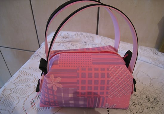 Ganhe um bom dinheiro comercializando esta bolsa de EVA com alça (Foto: ateliekreateva.com.br)