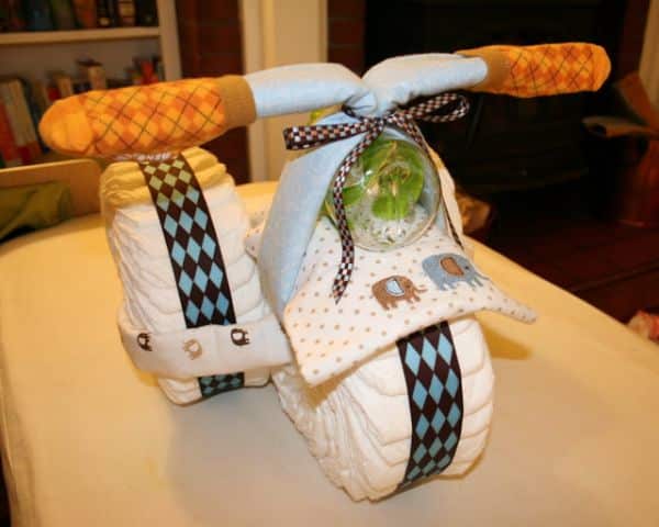 Esta moto para chá de fraldas pode ser usadas para meninos ou meninas (Foto: 1dogwoof.com)                                                       
