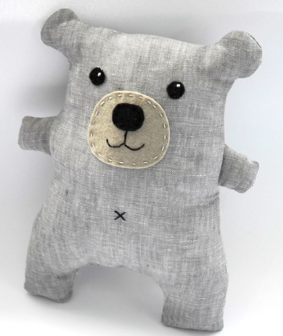 Este simpático ursinho de tecido encanta a todos (Foto: craftschmaft.com)