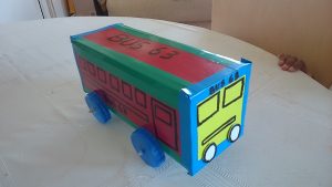 onibus de caixa de leite