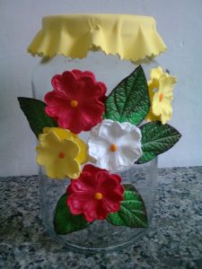pote decorado flores