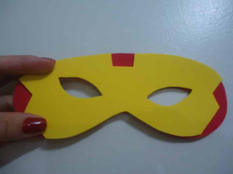 mascara de carnaval papelão