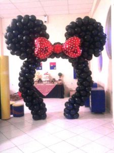 arco de baloes minnie