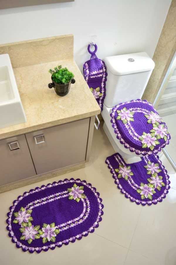 jogo de banheiro com flor de croche