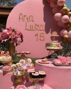 tema festa de 15 anos rosa