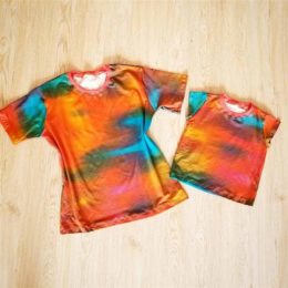 Como fazer camiseta tie dye: 5 técnicas para você aprender