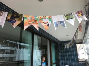 como fazer bandeirinha de festa junina com revista