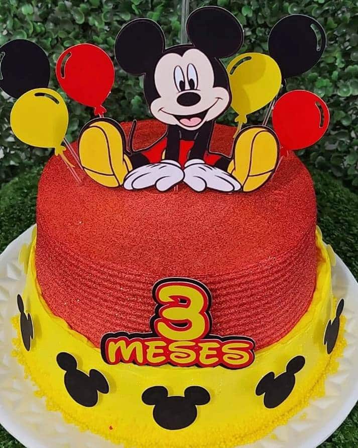 Bolo de Mickey mesversário