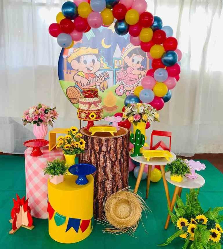 It's a Baby Girl Balloon Bouquet main image 0