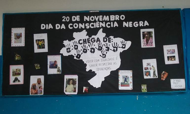 Painel consciência negra com mapa do Brasil