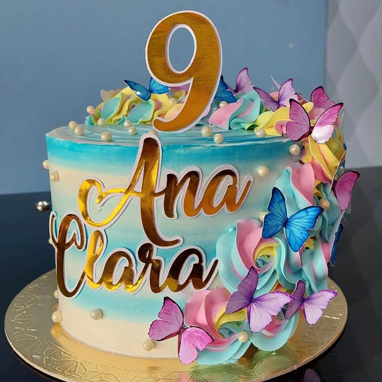 Bolo de borboletas: +95 modelos que parecem obras de arte - Artesanato  Passo a Passo!  Festas de aniversário azuis, Decoração do bolo de  aniversário, Bolos de aniversário de borboleta