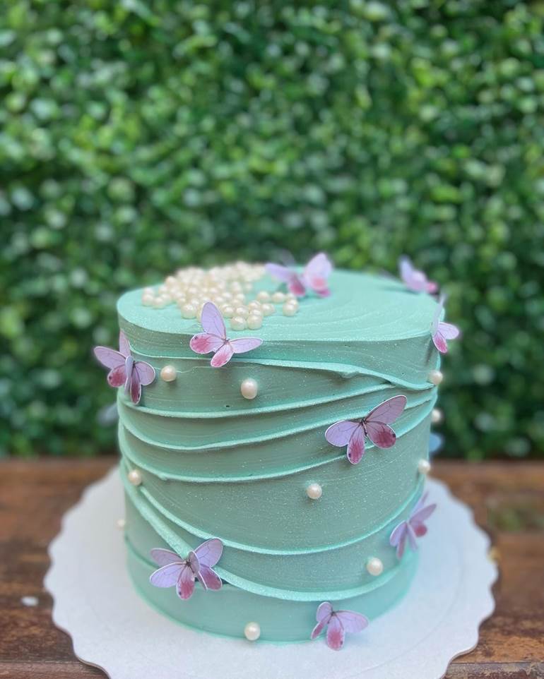 Bolo de borboletas: +95 modelos que parecem obras de arte - Artesanato  Passo a Passo!  Melhores bolos de aniversário, Bolos de aniversário cor de  rosa, Bolos de aniversário