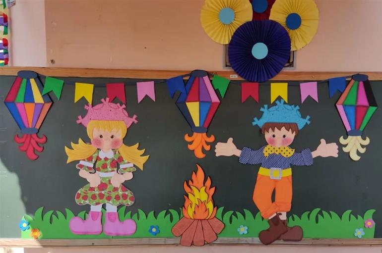 Mural de festa junina para escola