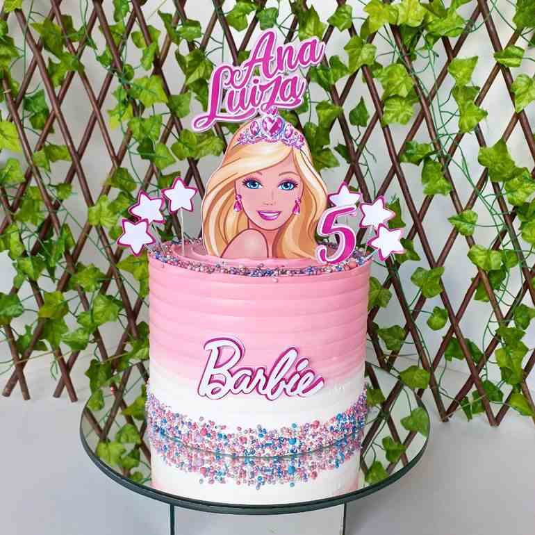 Bolo Decorado - Branco e Rosa / Barbie, soartesolange.com/ …