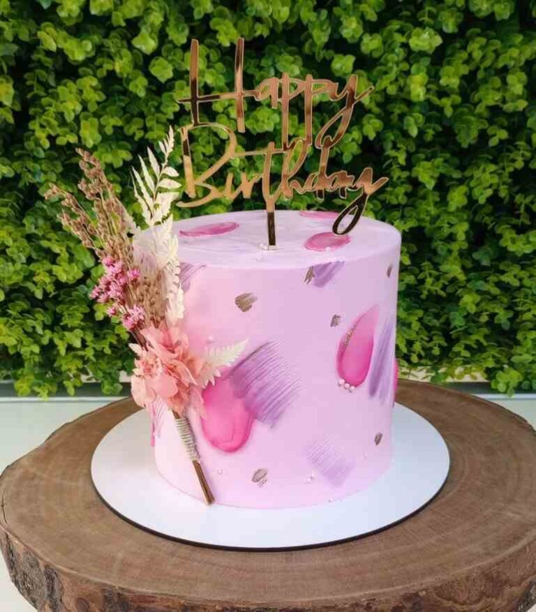 Bolo de aniversário feminino moderno: 40 Ideias fantásticas