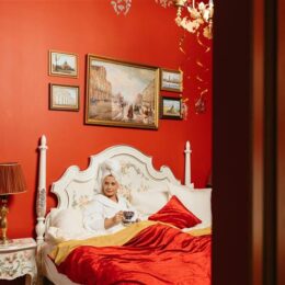 quarto vernelho