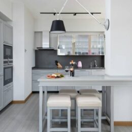piso laminado cinza
